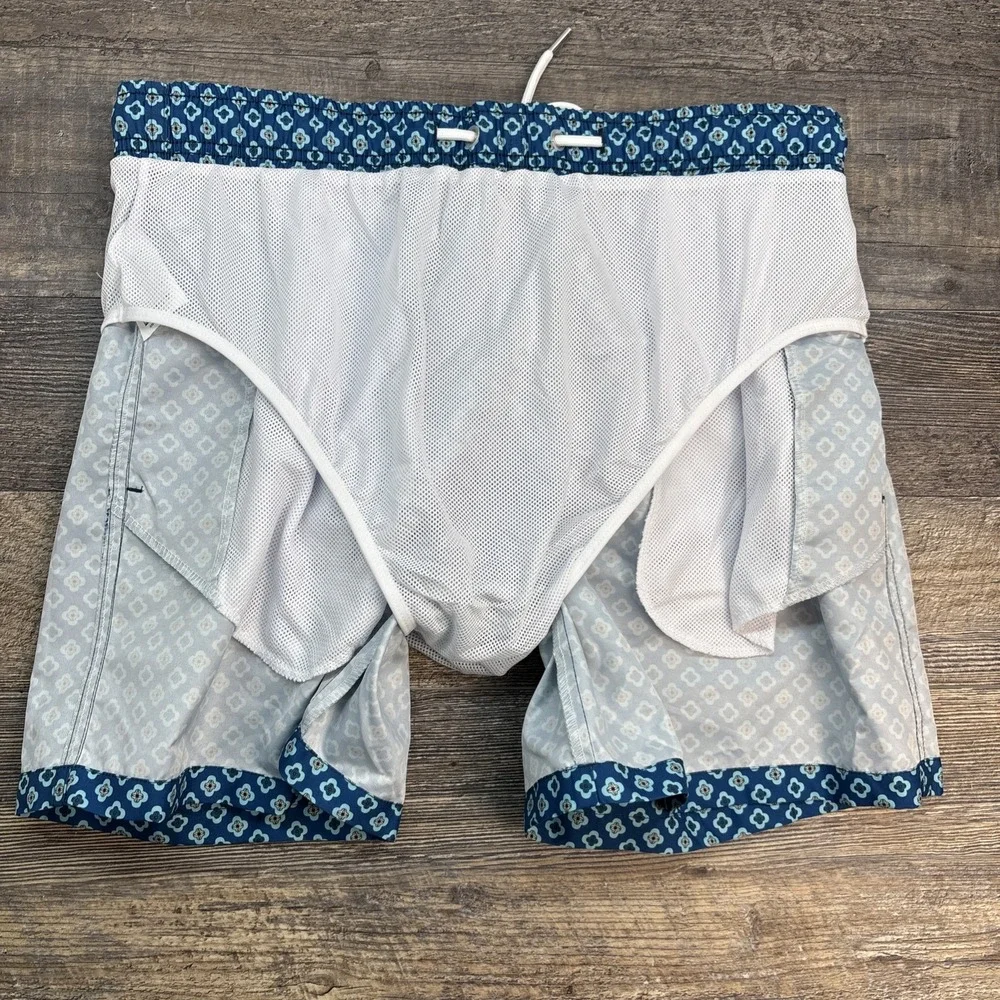 Collars and & Co Men's Medium Swim Trunks‎ Blue Coast Shorts Swimwear NEW